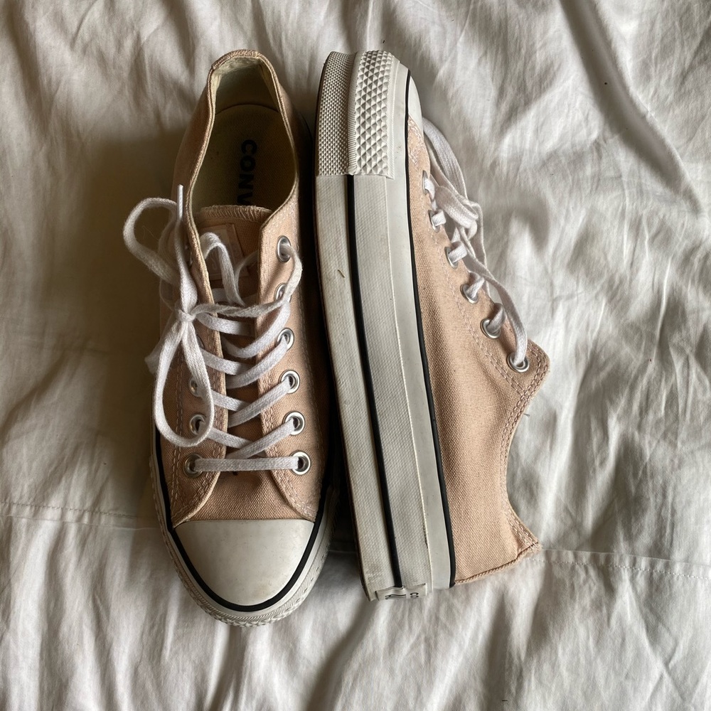 Platform converse